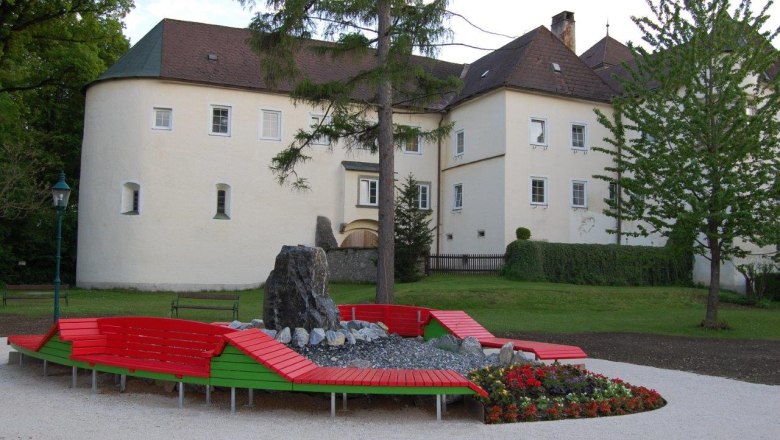 Dirndloase im Schlosspark, &copy; Gemeinde Kirchberg